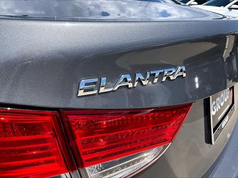 Used 2013 Hyundai Elantra Limited FWD image 28
