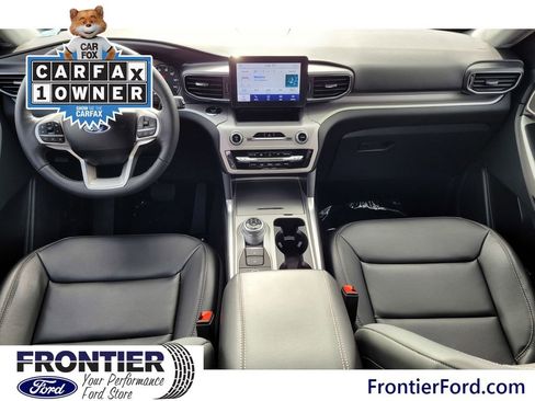 Used 2024 Ford Explorer XLT w/ Equipment Group 202A image 8