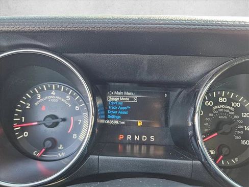 Used 2017 Ford Mustang Coupe RWD image 11