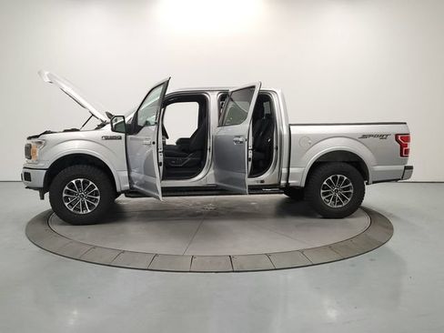Used 2018 Ford F150 XLT w/ Equipment Group 302A Luxury AWD/4WD image 12
