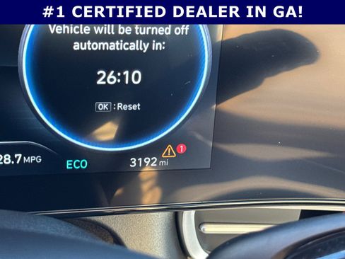 Certified 2025 Hyundai Elantra Limited image 28