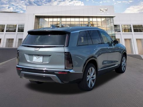 New 2026 Cadillac Vistiq Luxury AWD/4WD image 3