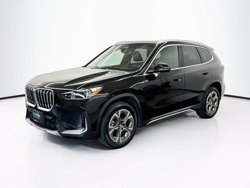 Used 2025 BMW X1 xDrive28i AWD/4WD image 3