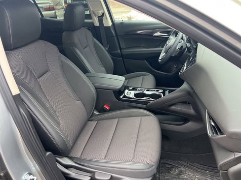 Certified 2023 Buick Envision Preferred image 31