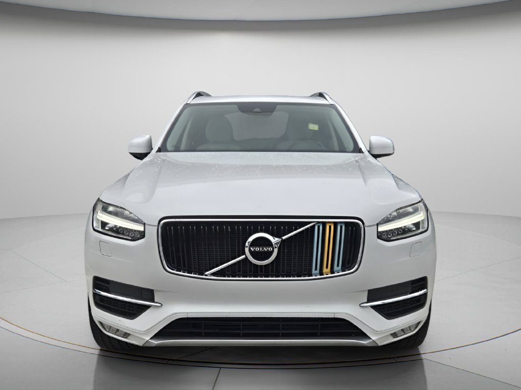 Used 2016 Volvo XC90 T6 Momentum w/ Momentum Plus Package AWD/4WD image 4