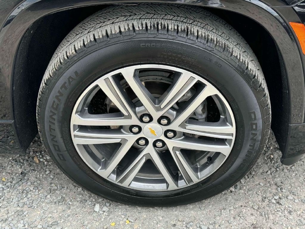Used 2023 Chevrolet Traverse High Country AWD/4WD image 9