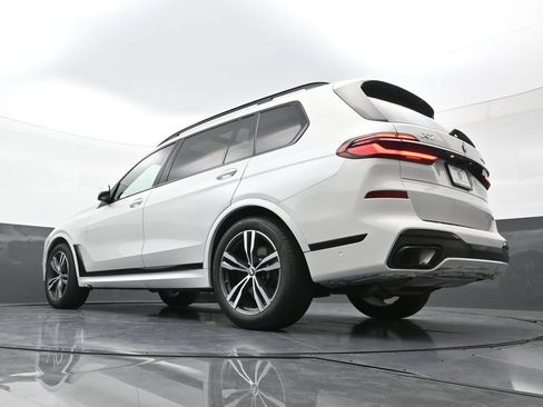 Used 2026 BMW X7 xDrive40i w/ Executive Package AWD/4WD image 28