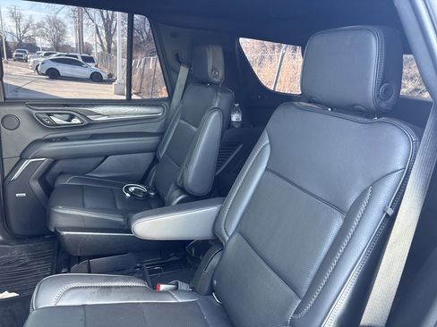Used 2021 GMC Yukon Denali w/ Denali Premium Package image 15
