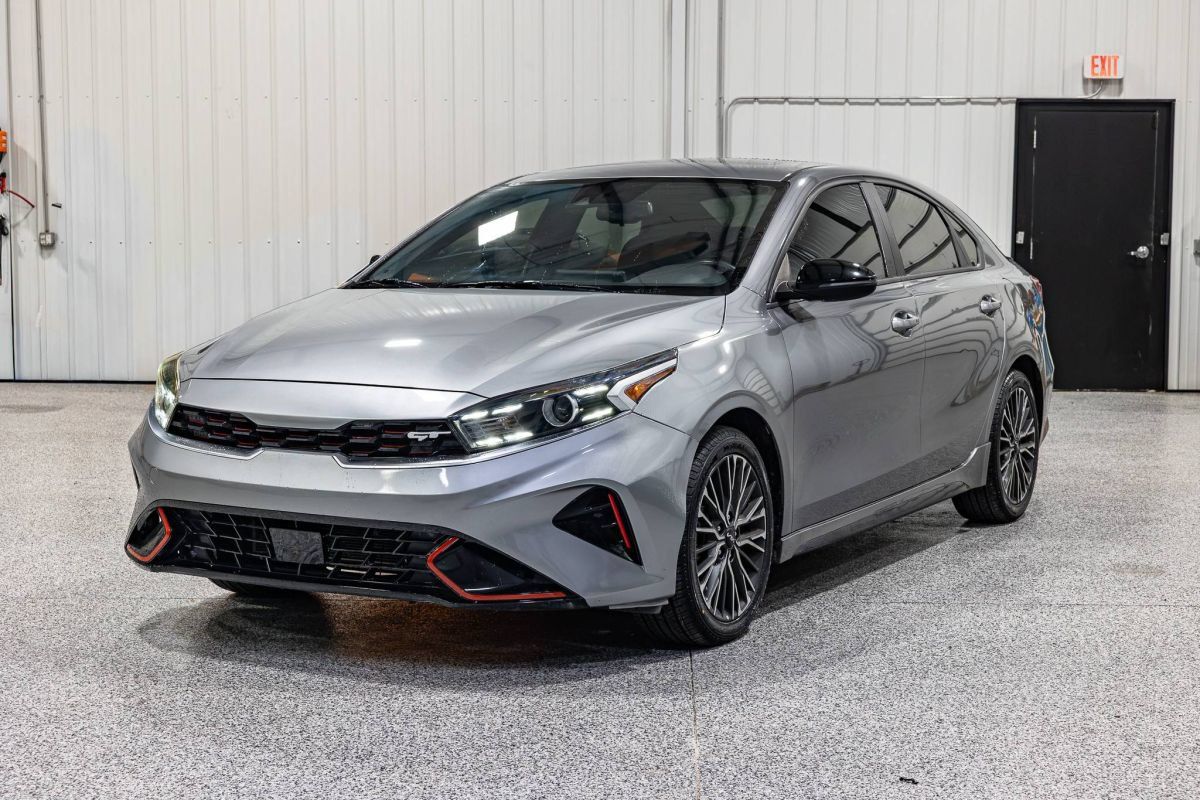 Used 2024 Kia Forte GT-Line w/ GT-Line Premium Package FWD image 1
