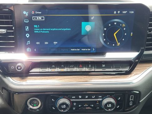 Used 2023 Chevrolet Silverado 1500 RST AWD/4WD image 18