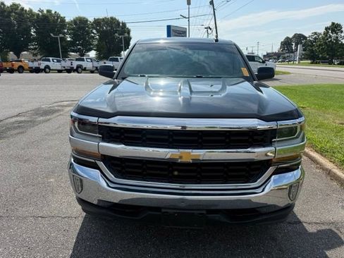 Used 2018 Chevrolet Silverado 1500 LT w/ All Star Edition AWD/4WD image 3