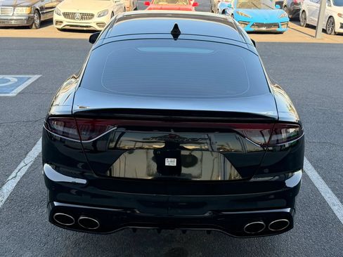 Used 2022 Kia Stinger GT2 RWD image 7