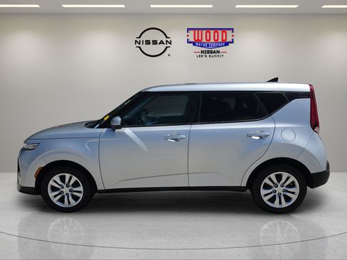 Used 2021 Kia Soul LX FWD image 5