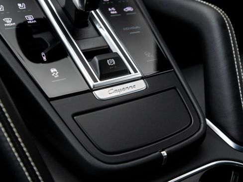 Certified 2023 Porsche Cayenne Turbo image 29