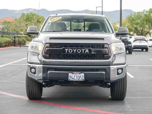Used 2015 Toyota Tundra SR5 w/ SR5 Upgrade Package AWD/4WD image 5
