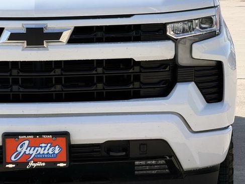 Used 2024 Chevrolet Silverado 1500 RST w/ Convenience Package II AWD/4WD image 9
