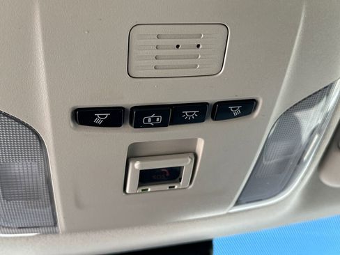 Used 2021 Toyota Corolla LE FWD image 29