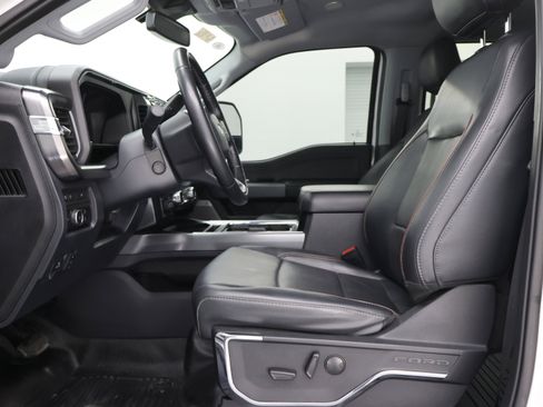 Used 2023 Ford F350 Lariat w/ Lariat Ultimate Package AWD/4WD image 8