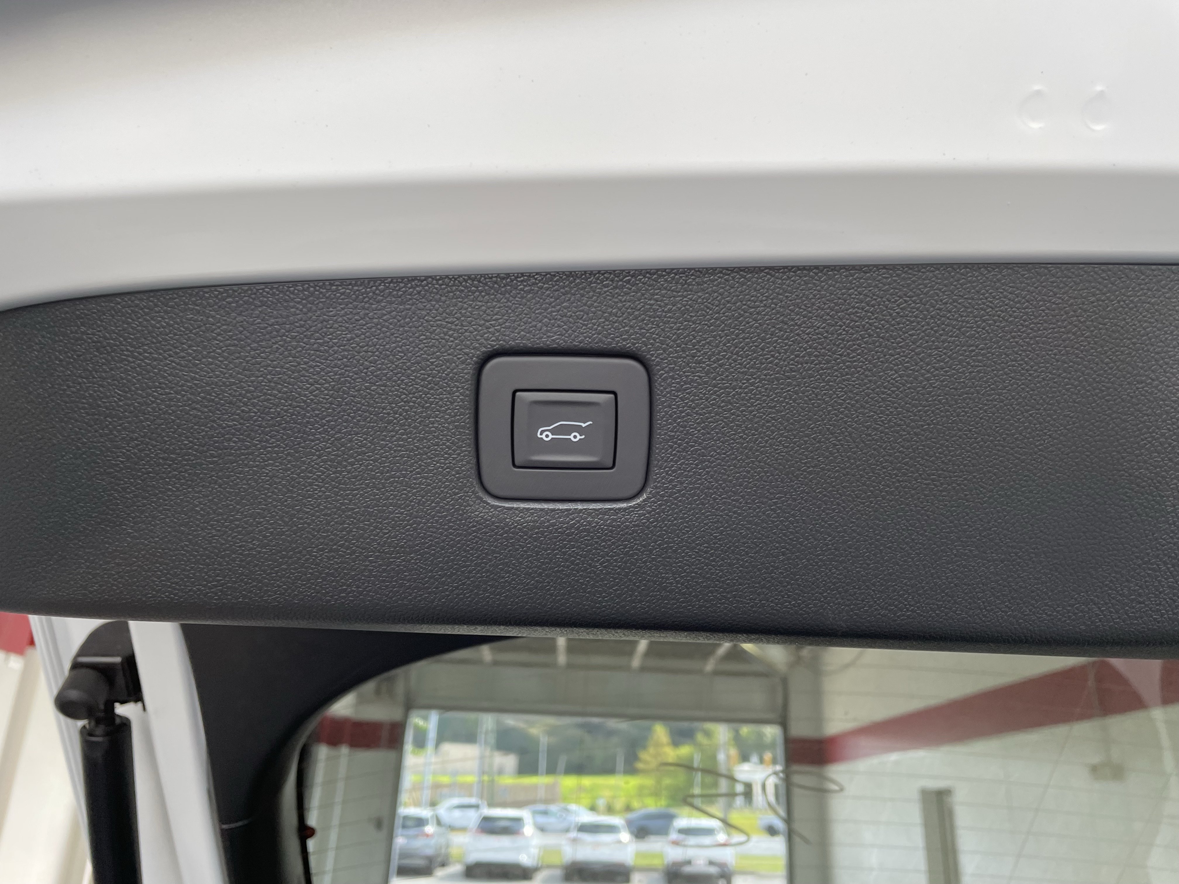New 2026 Buick Envista Sport Touring w/ Convenience I Package FWD image 9