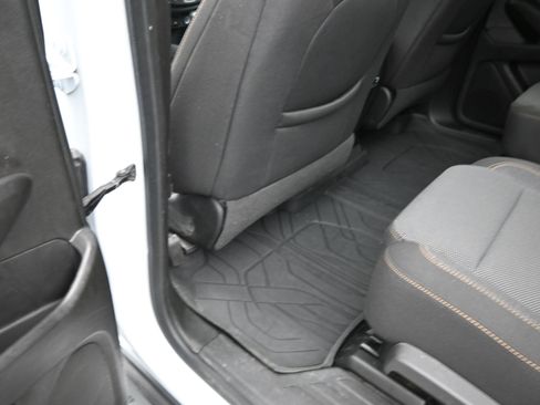 Used 2020 Chevrolet Traverse LT image 18