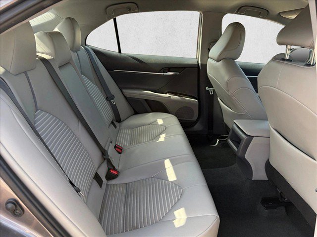 Used 2023 Toyota Camry SE FWD image 18