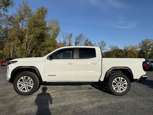 New 2026 GMC Canyon Elevation w/ Convenience Package image 8