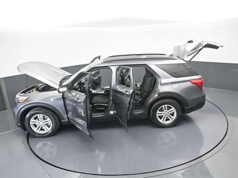 Used 2023 Ford Explorer XLT image 68