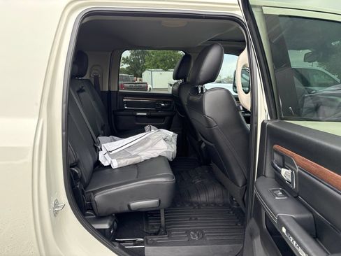 Used 2018 RAM 2500 Laramie w/ Convenience Group AWD/4WD image 15