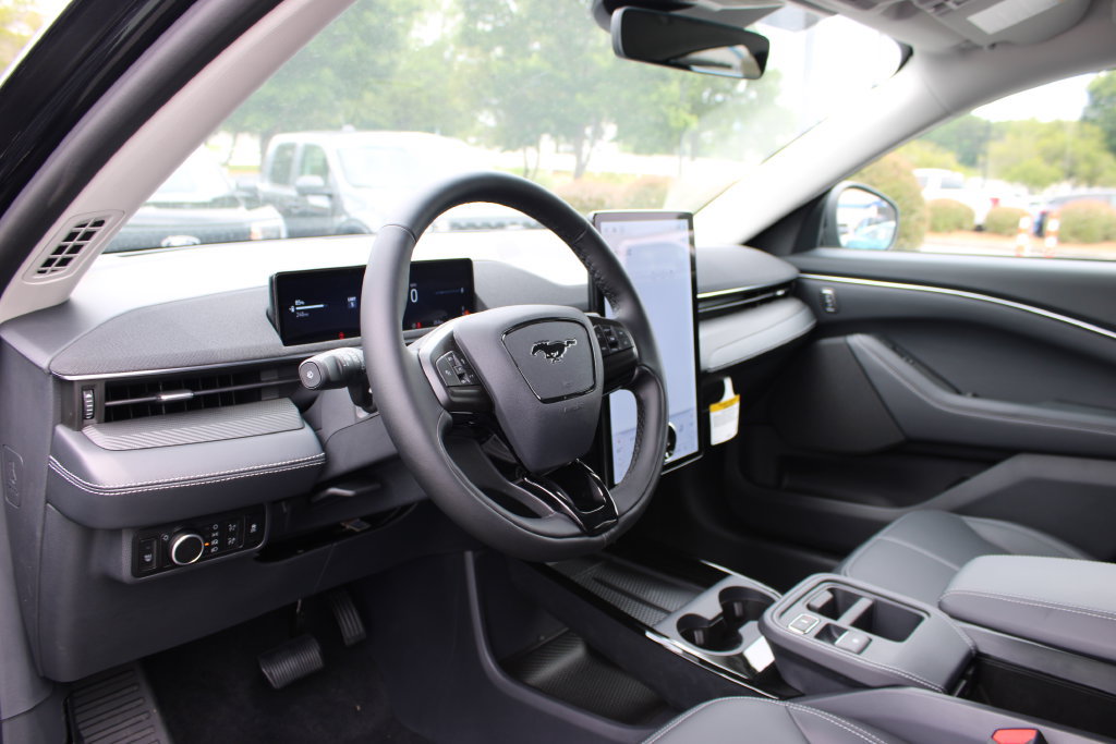 New 2026 Ford Mustang Mach-E Select w/ Comfort Package Lite RWD image 5