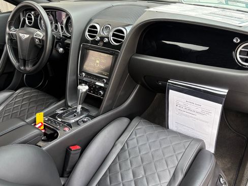 Used 2017 Bentley Continental GT image 40
