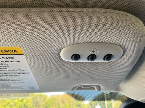 Certified 2022 Ford Edge SEL w/ Convenience Package image 28