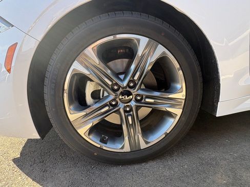 Certified 2022 Kia K5 EX w/ EX Premium Package FWD image 6