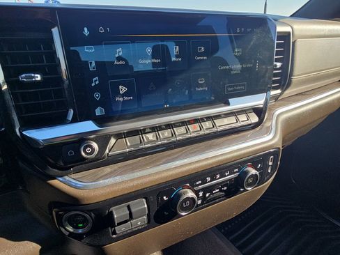 Used 2025 Chevrolet Silverado 2500 LTZ image 20