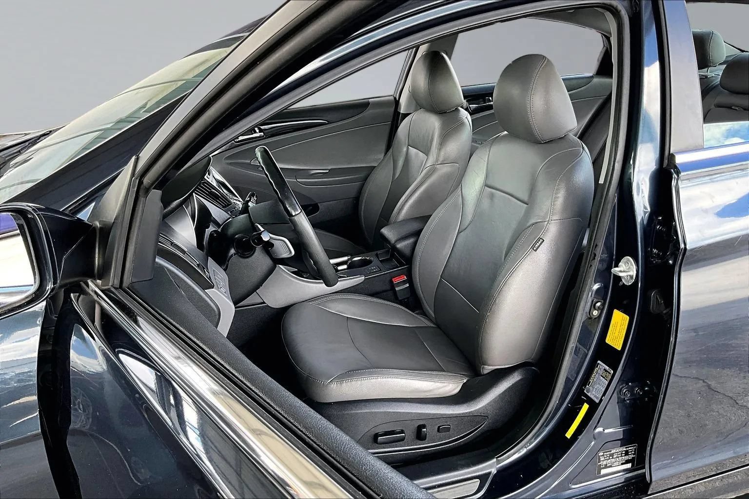 Used 2011 Hyundai Sonata Limited w/ Navigation Pkg 5 FWD image 18