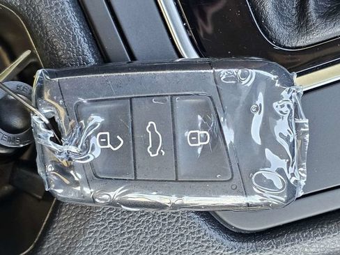 Used 2019 Volkswagen Jetta SEL FWD image 29