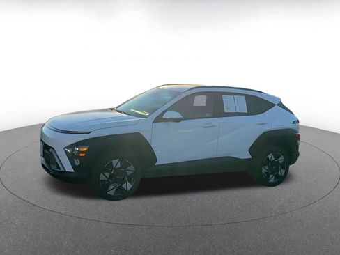 Used 2025 Hyundai Kona SEL image 8