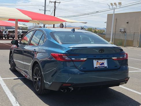 New 2026 Toyota Camry SE w/ Convenience Package FWD image 3