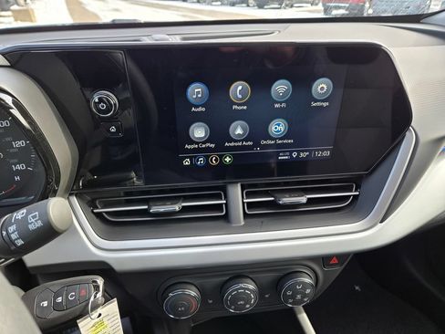 New 2026 Chevrolet Trax LS w/ LS Convenience Package FWD image 7