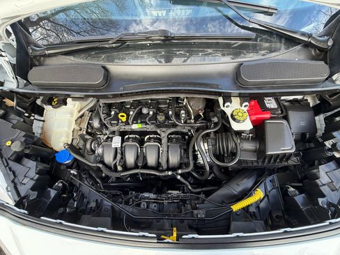 Used 2022 Ford Transit Connect XL image 9