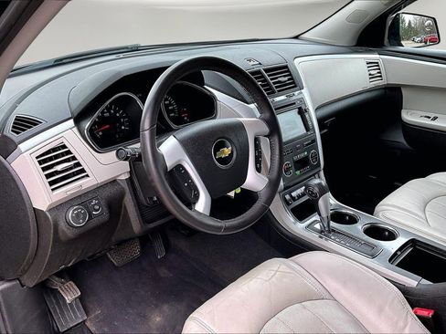 Used 2012 Chevrolet Traverse LTZ image 18