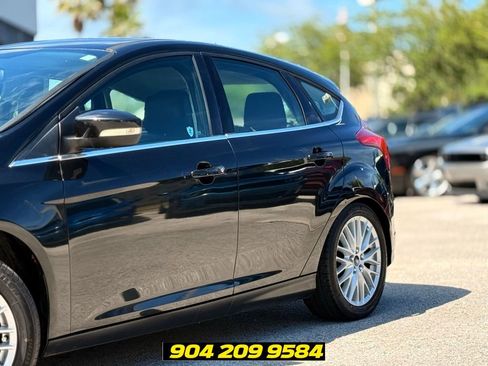 Used 2014 Ford Focus Titanium FWD image 3