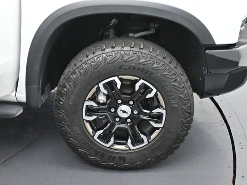 Used 2023 Chevrolet Silverado 1500 ZR2 w/ Technology Package AWD/4WD image 33