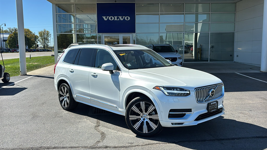 Certified 2024 Volvo XC90 B6 Plus AWD/4WD image 2