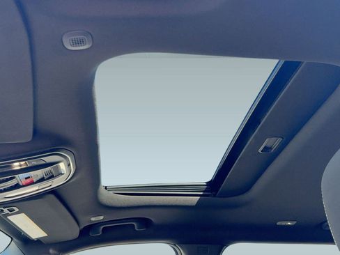 New 2025 Jeep Grand Cherokee L Laredo image 14