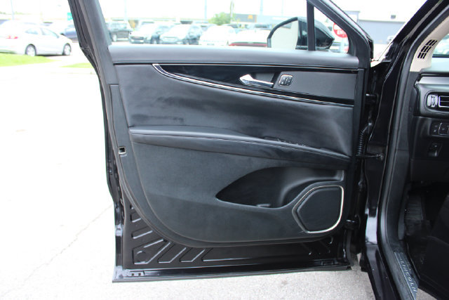 Used 2022 Lincoln Nautilus AWD image 10