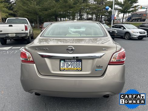 Used 2013 Nissan Altima 2.5 SL w/ Technology Pkg image 5