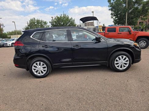 Used 2017 Nissan Rogue S AWD/4WD image 12