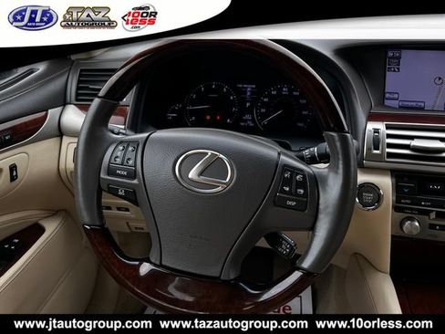 Used 2013 Lexus LS 460 AWD w/ Comfort Pkg image 16