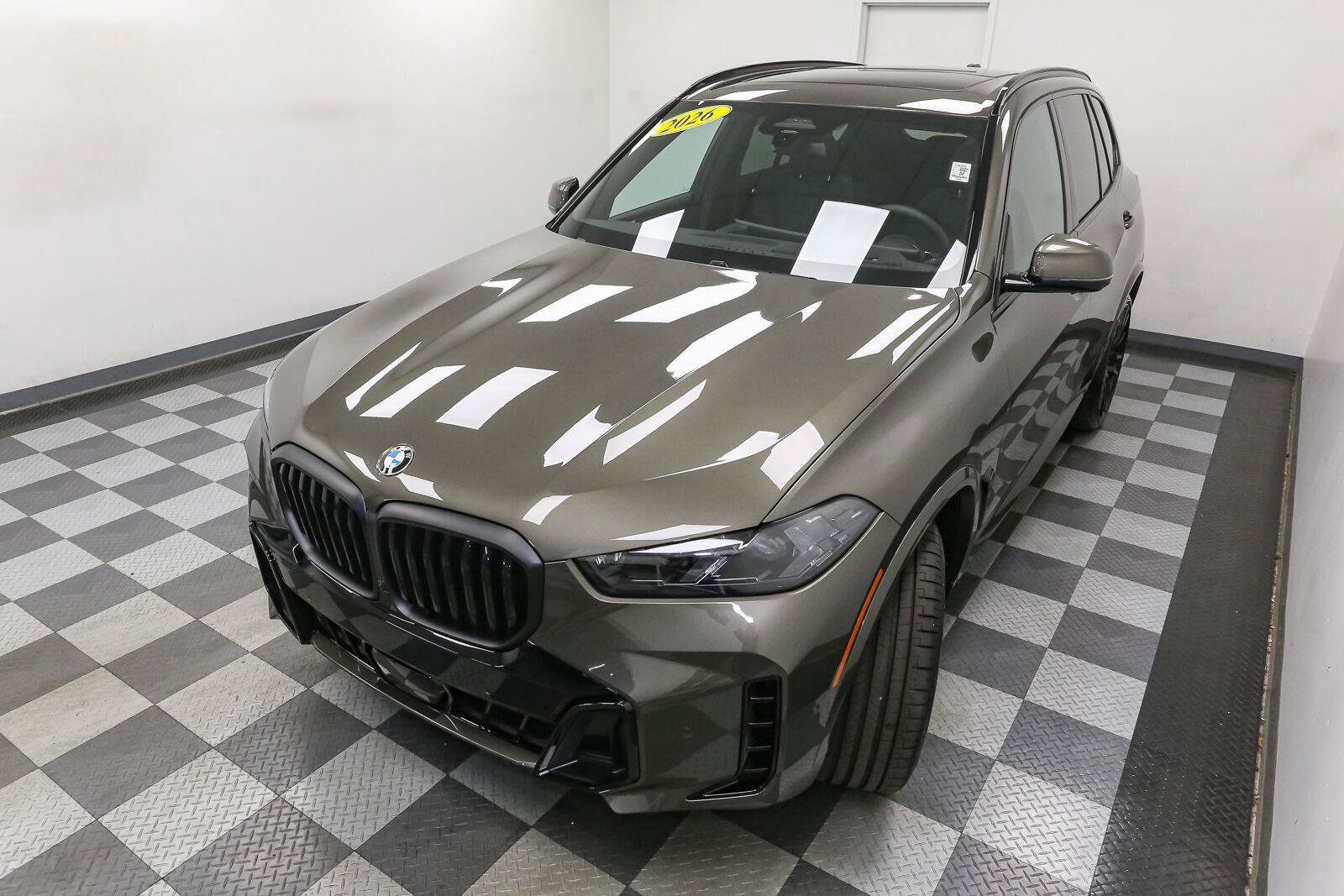 Used 2026 BMW X5 xDrive40i w/ M Sport Package AWD/4WD image 6