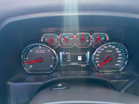 Used 2018 Chevrolet Silverado 1500 LT w/ All Star Edition AWD/4WD image 17